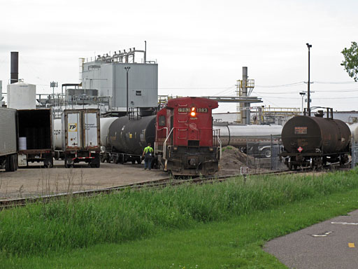 Minnesota Commercial Railway switching Interplastics